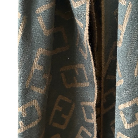 FENDI Wool  Brown warm scarves with logo accent - Picture 10 of 11
